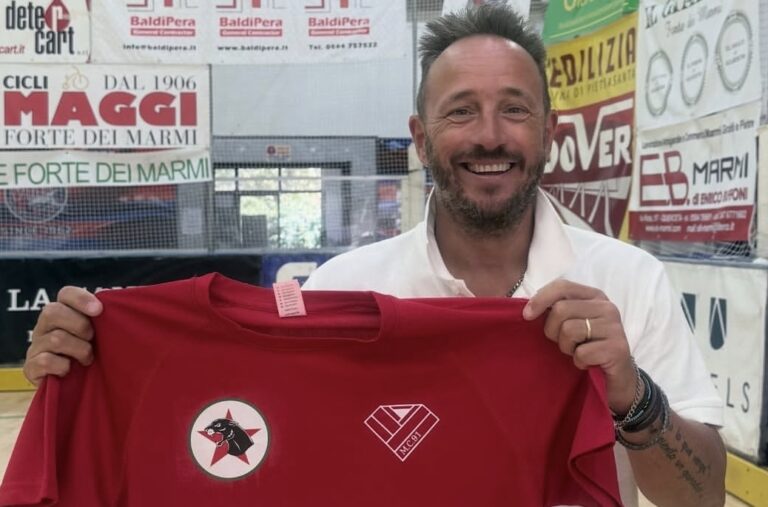 Pumas Viareggio